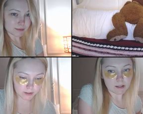 Blondeparis fucking herself with a big toy and squirting in doggystyle in cam recording 2017-05-13_125728