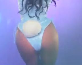 Sexy vine star Amanda Cerny nude vid