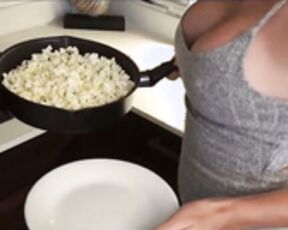 Jenny Jinx Kitchen 2