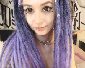 purple_bitch_2017_08_10_18_57_31_347