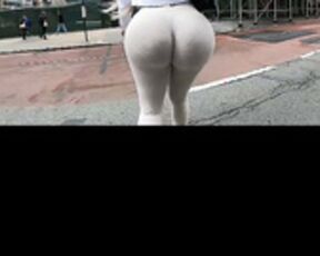 Lala Koi 9 Public Leggings