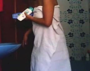 Espiando ala tia Adela