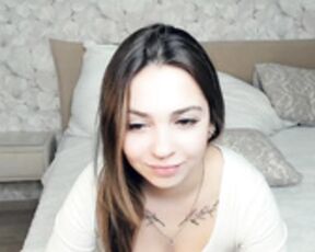 parislina tits