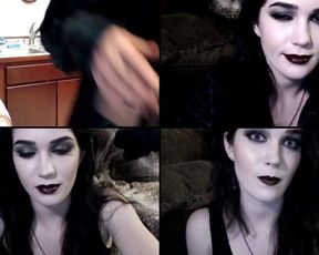 Evelynclaire is bending over for you in cam recording 2017-09-10_100545