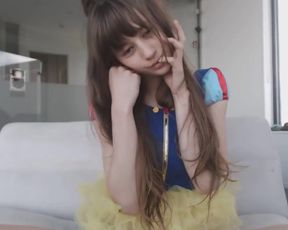 MissAlice_94 Snow white and the vibrating panties