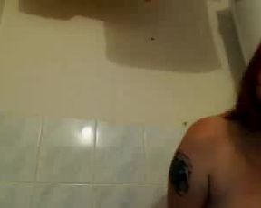 LanttiIrres / tits34M_size showering