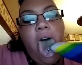 bitch with tongue ring showing how she suck dick