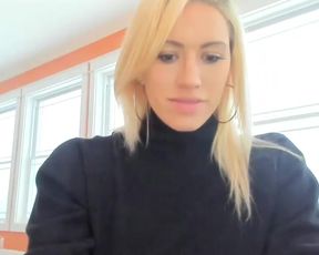 Surecakes - Short Webcamshow - 12/12/17