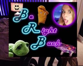 dirty beautiful babe sucks plays