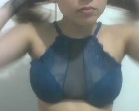 Branca novinha safadinha