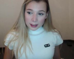 russian webcam model momiamhere striptease 2018.02.08part4