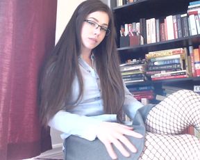 LilCanadianGirl - Librarian Foot Job