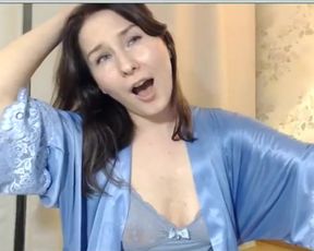 LittleBird_Alice cam tease