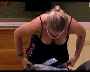 BBB 18 Brazil - Jessica in bikini.