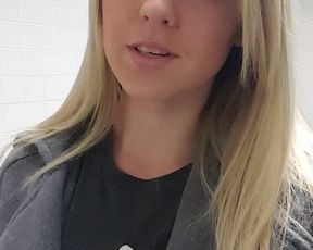 Shesleah Public Restroom Cum At College in private premium video