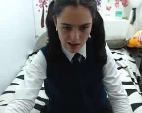 Schoolgirlnana