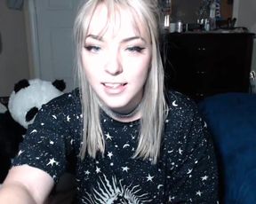 MillieKnoxx Dildo 2