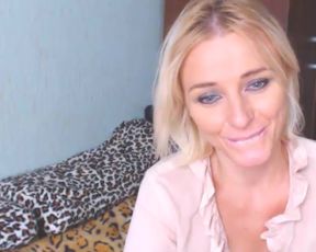 blond mom sexy body