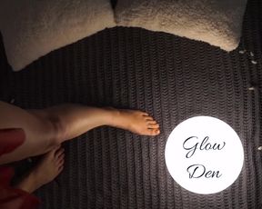 Zia_xo Glow Den