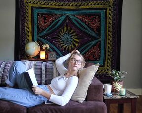 LilyIvy - Mom.Jeans-Hitachi.orgasm.in.mom.jeans-2016.11.19-720p