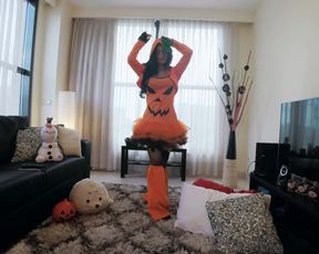 CrazyBella - 1h halloween pumpkin and hitachi cum