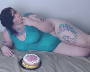 Bridgette Lane - pat-a-cake-cake-sitting-wam-sploshing-2017-09-04_zb3GuV