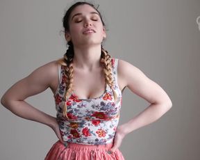 Lily Lou masturbation