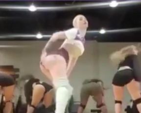 Iggy Azalea - KREAM Twerk Practice