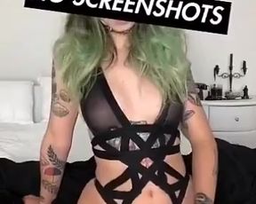 Tatted Chick Premium Snapchat