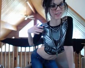 sexy skinny babe naked hot shaved pussy