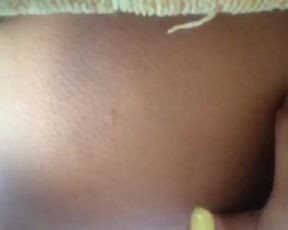 YummylipsX fingers her asshole