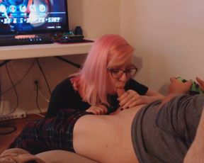 Hipster girl suck dick