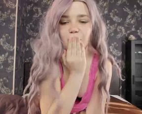 Camilla_Little bate