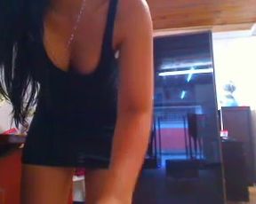 Risky camshow in office