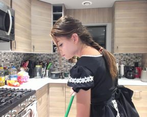 chrys maid fap