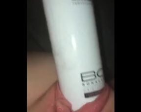 Teen Spraybottle Masturbation