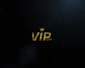 Veronica Avluv and Brittany Bardot piss on each other