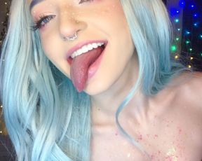 FionaTheFox 6