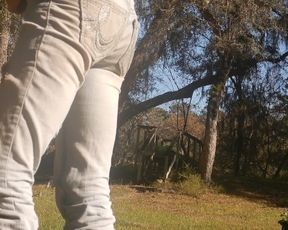 4K Florida Blonde Country Gal Booty Shaking Outdoor Strip Tease in Bikini