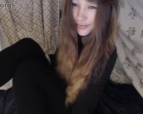 MissAlice_94 - Cumming in my blanket 18cams.org