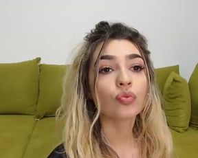 belletaylor great boobs 3
