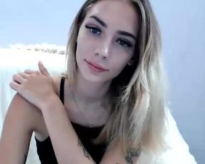 cuteangellove Quick Anal Play (2019-07-01)