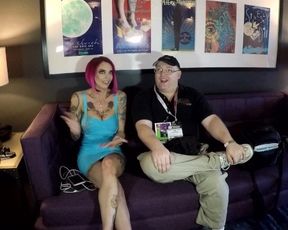 Anna's VLOG #94 AVN Expo PT 2!
