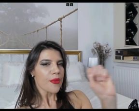 hotdiva19 sucking invisible dick
