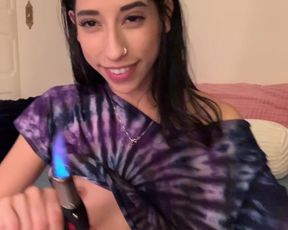 Skinny teen fingering