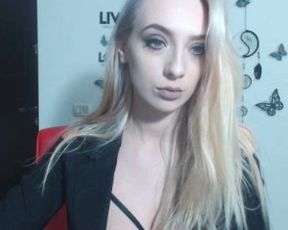 Vikyv nude