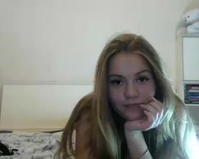 Kattymodel05 webcam recording 2014 November 19_09-26-10