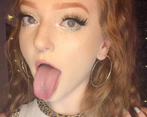 FionaTheFox 11