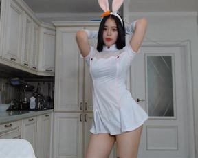 chinese girl dancing Li Chang