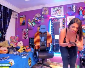 Kloe18 big ass